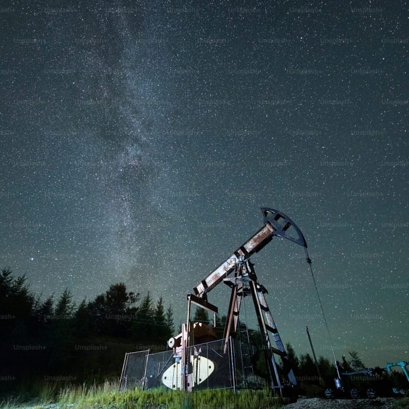 premium_photo-1682148256170-52dad8f0fda5